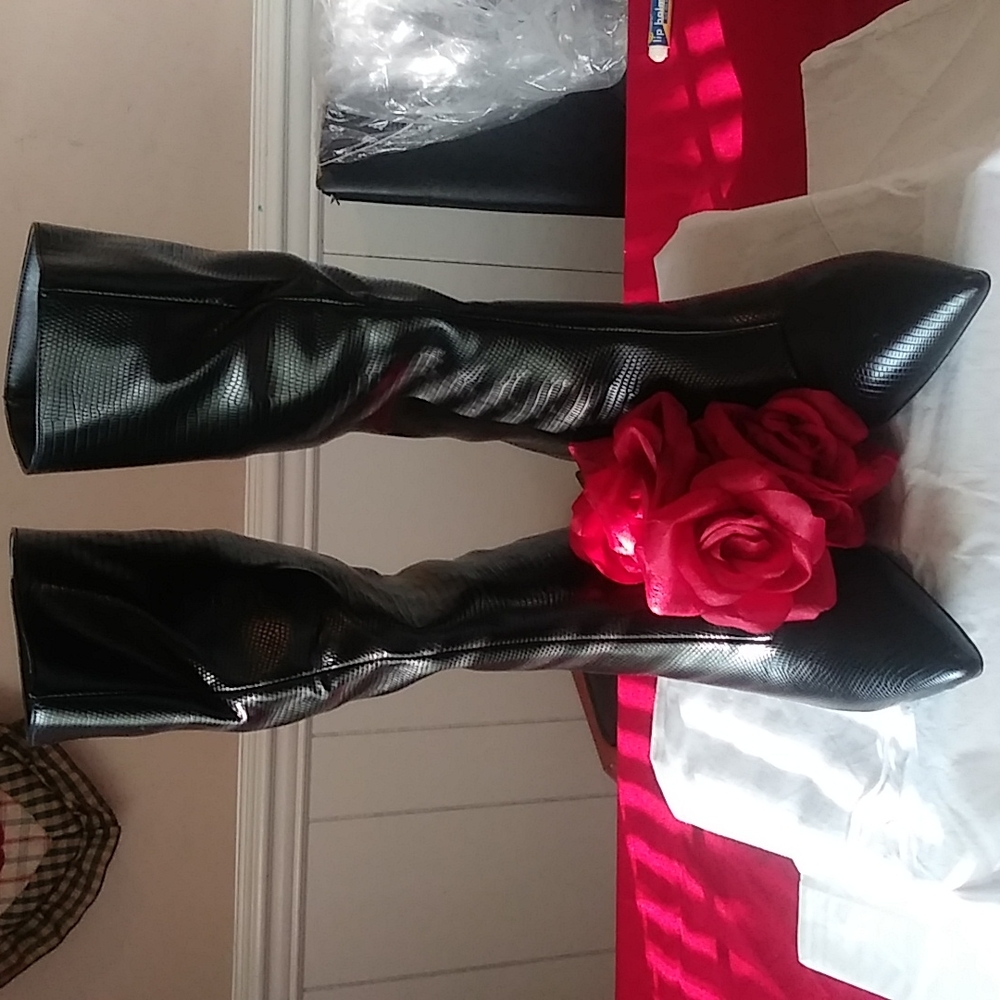 Black boots
